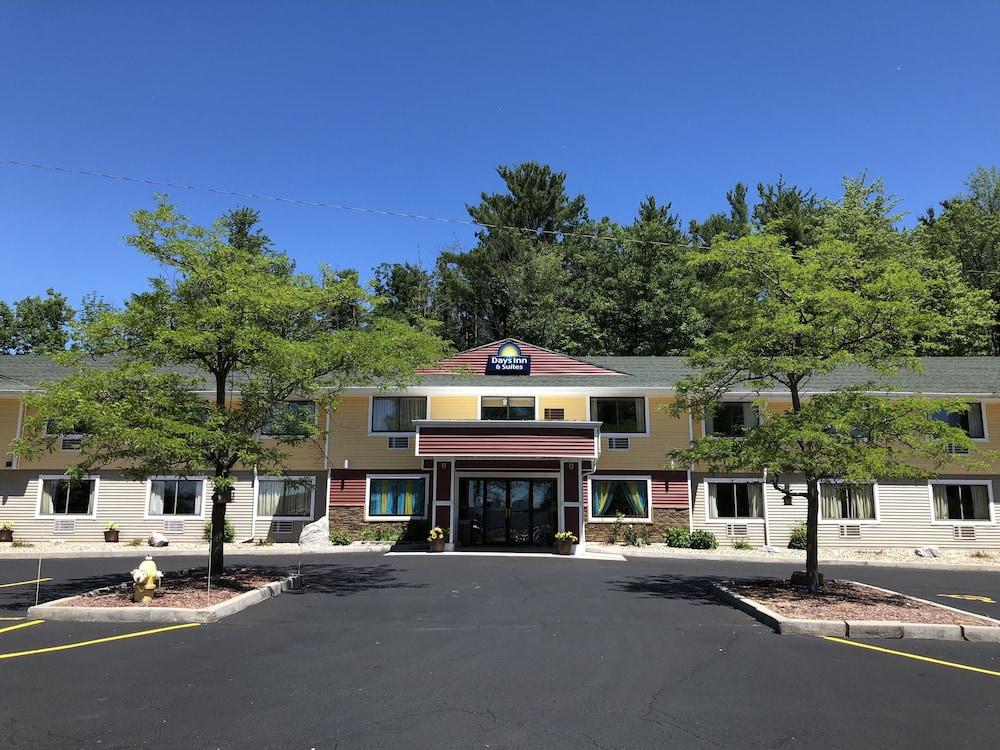 Days Inn & Suites By Wyndham Stevens Point Esterno foto