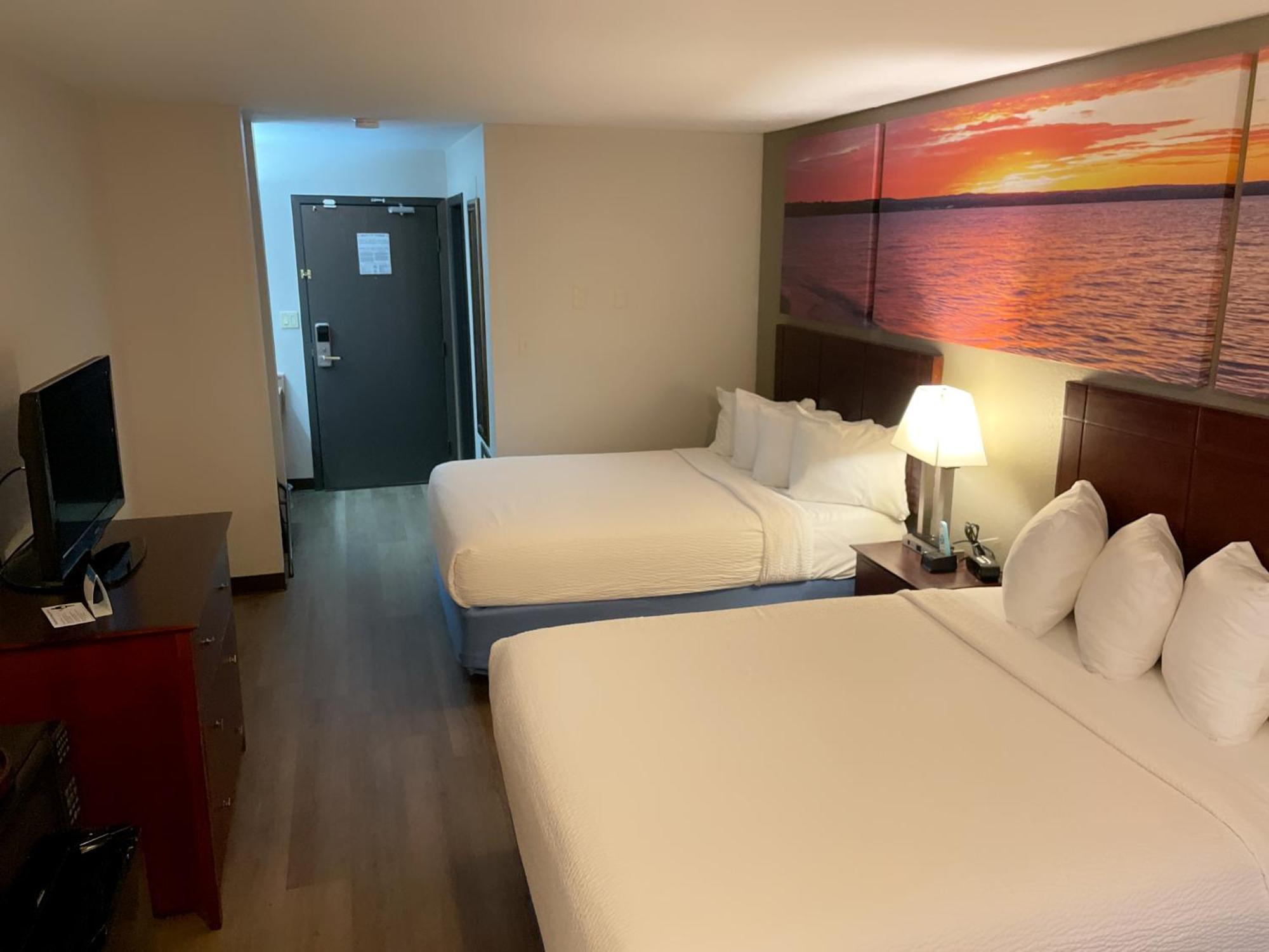 Days Inn & Suites By Wyndham Stevens Point Esterno foto